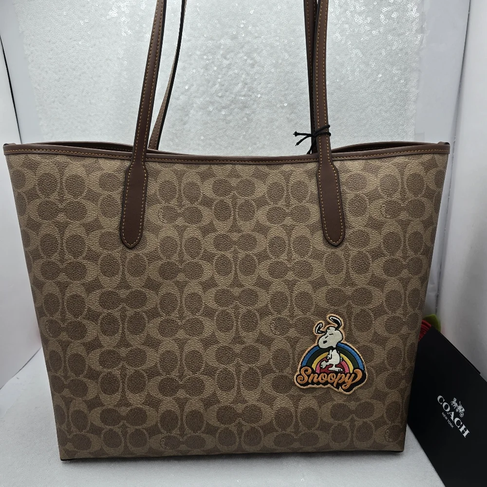 Coach x Peanuts City Tote with Snoopy, Lucy, Charlie Brown Patches Tan & Khaki - Picture 9 of 15